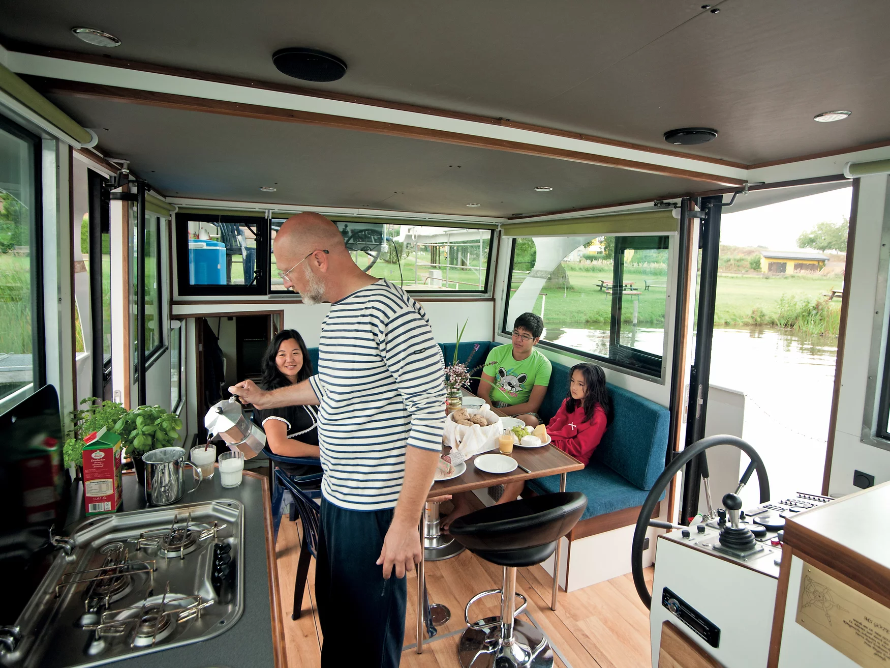 Aquino 1190 (Aquino 1190 D-33) Interior image - 25