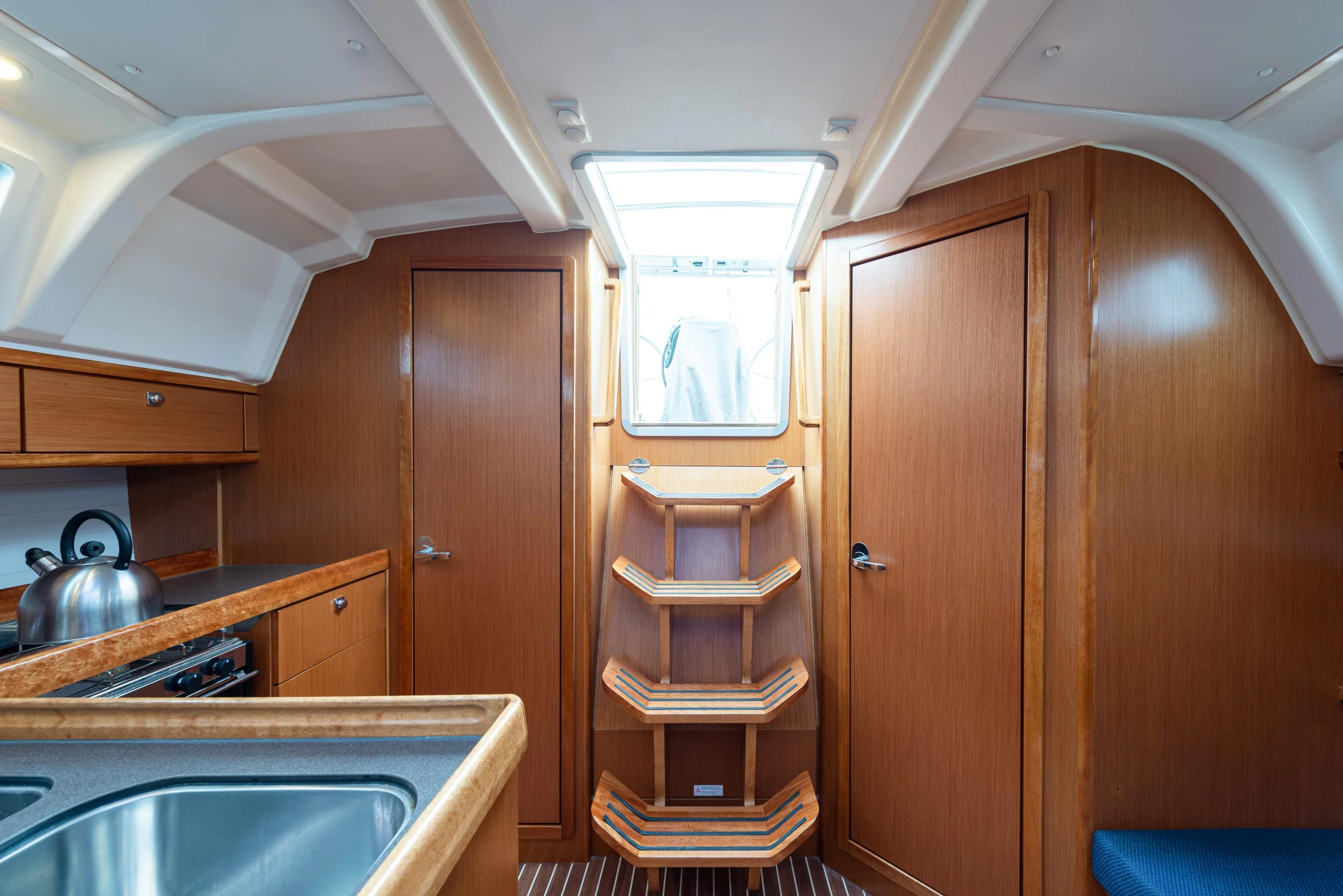 Bavaria 37 (Jack Of London)  - 7