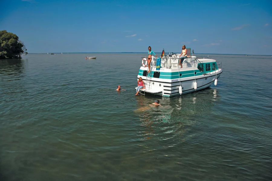 Vetus 900 (Vetus 900-93)  - 11