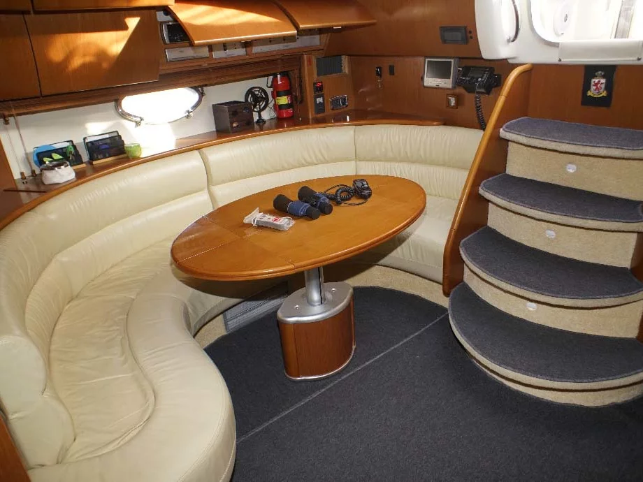 Gobbi 425 (Lady Veronika) Interior image - 12