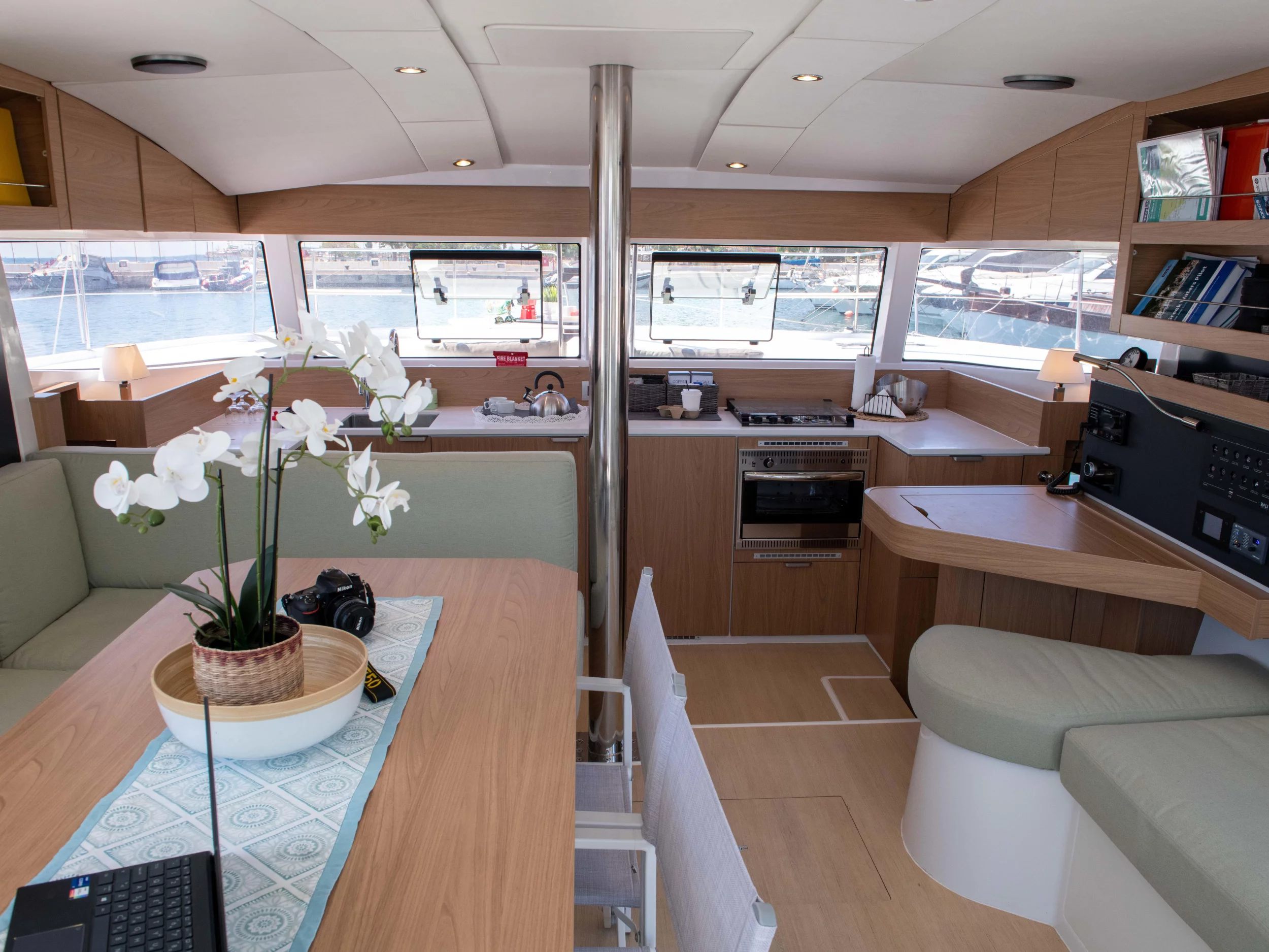 Bali Catsmart (Ela Thalassa III) Interior image - 39