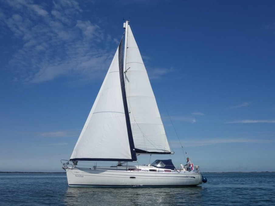Photo #1 - Bavaria 38 Cruiser (Limnos) in Nea Peramos - 22651