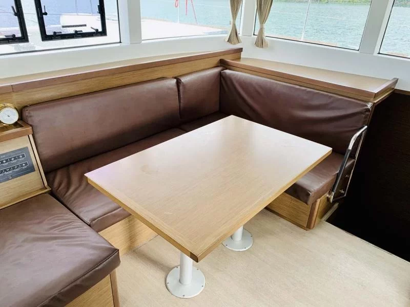 Lagoon 40 (Ubah) Interior image - 7