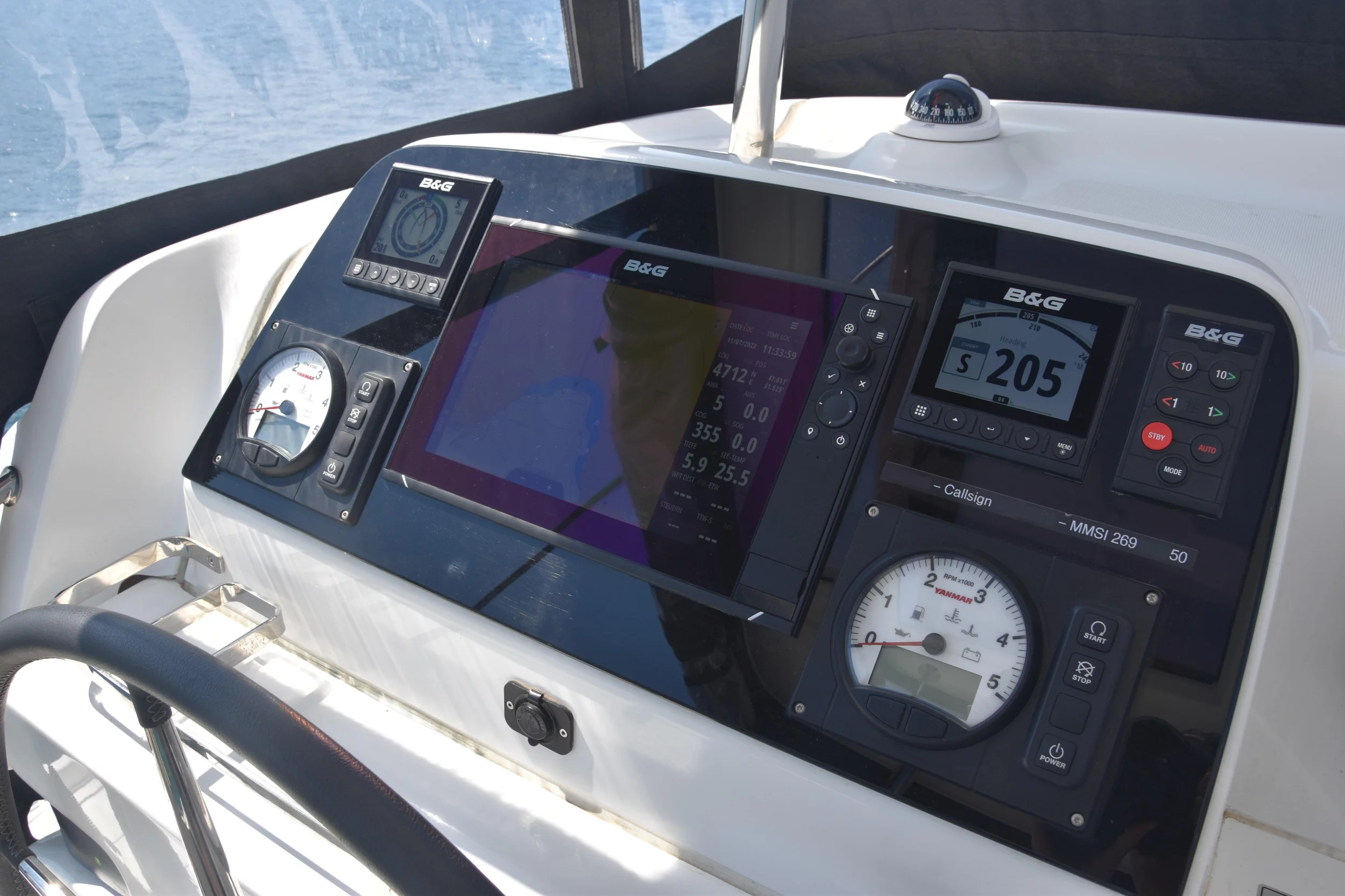 Lagoon 42 (Loki)  - 20