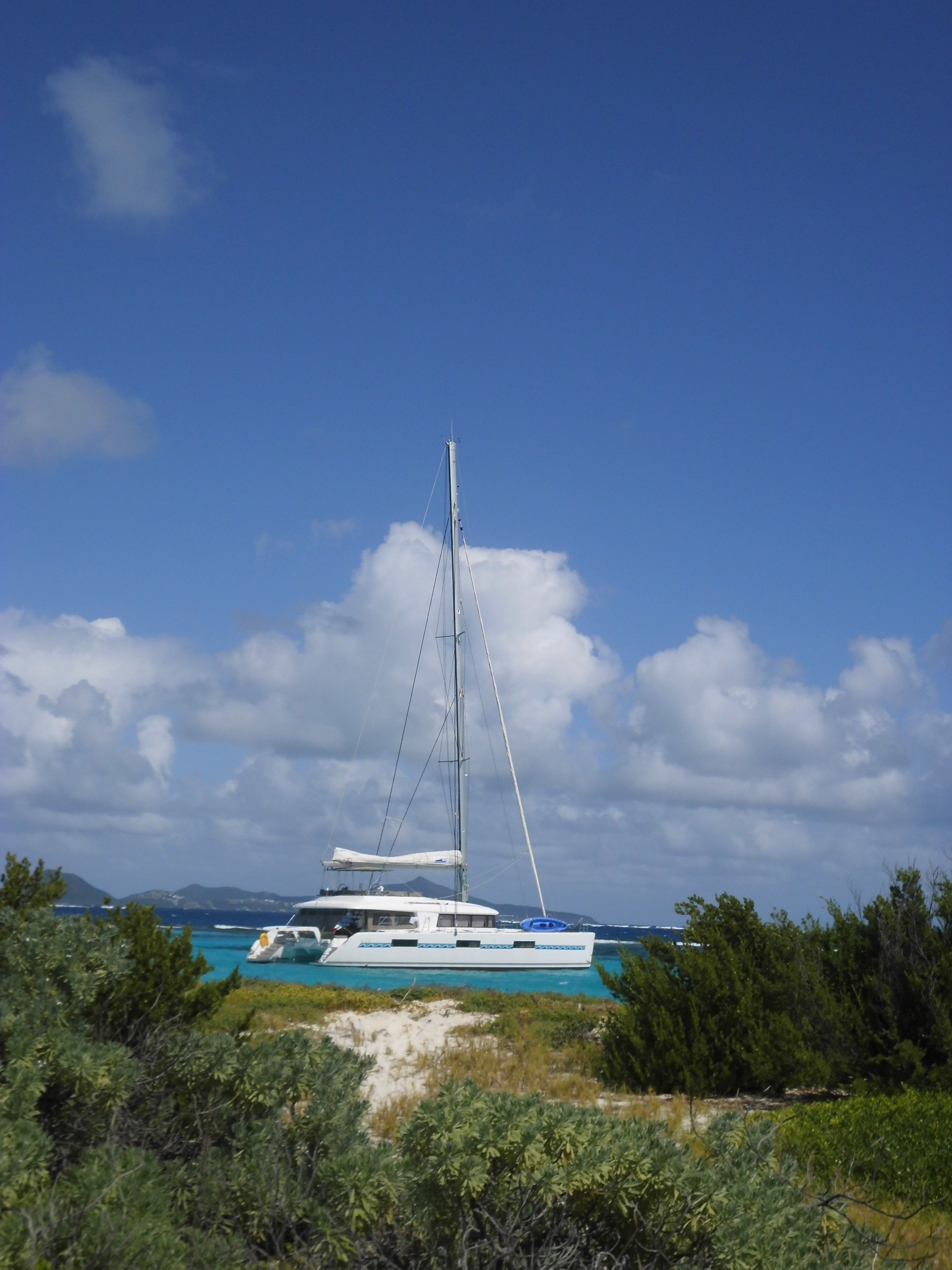 Photo #5 - Lagoon 620 (Marlena) in Mahe - 25609