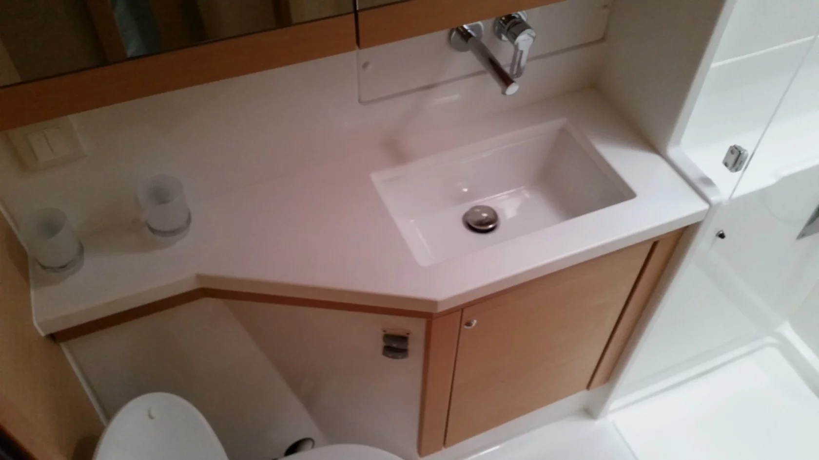 Lagoon 450 SporTop (Maui) Bath 2 - 21