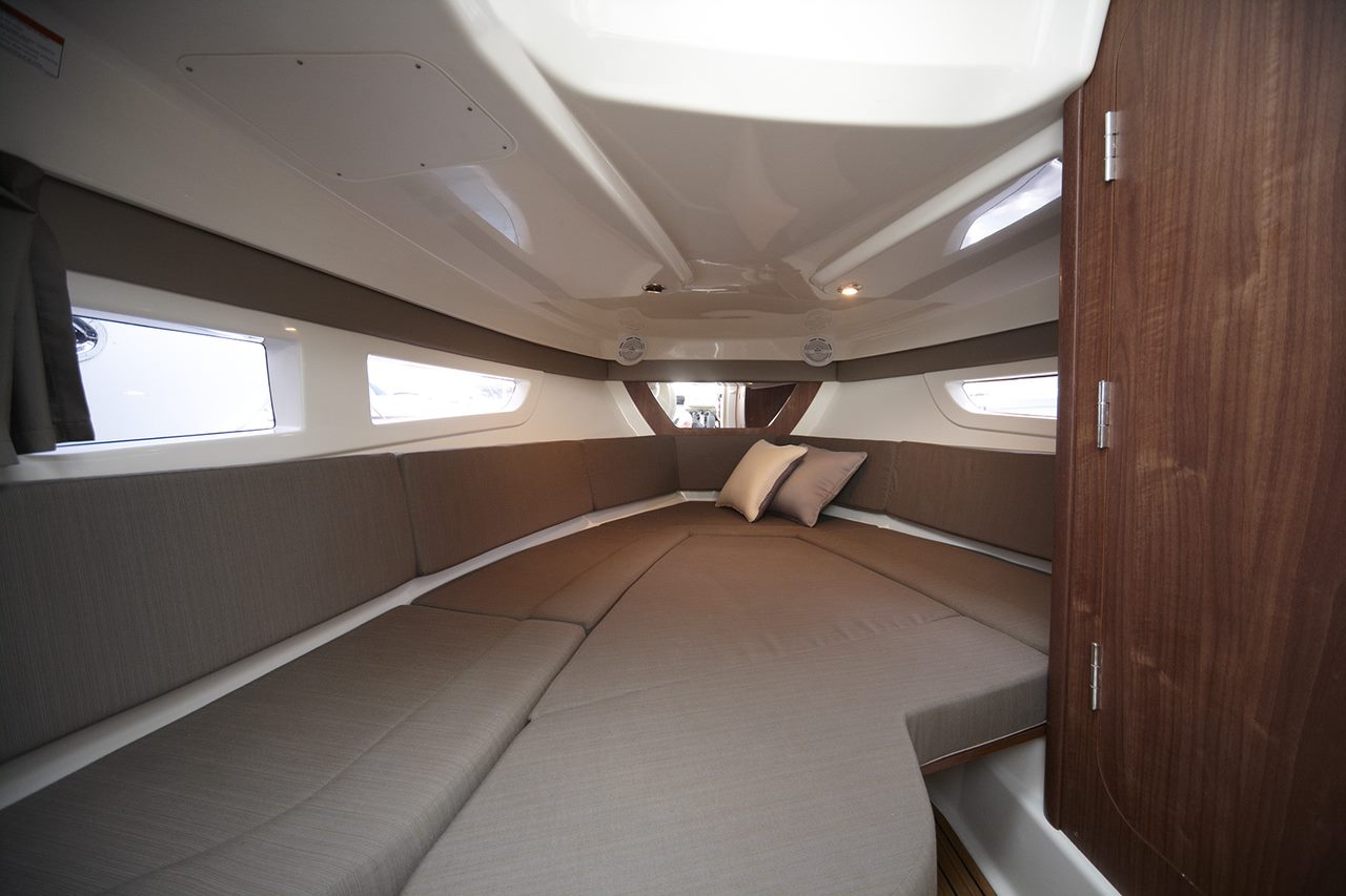 Photo #2 - Quicksilver 805 Sundeck (Quicksilver 805) in Dubrovnik - 22699