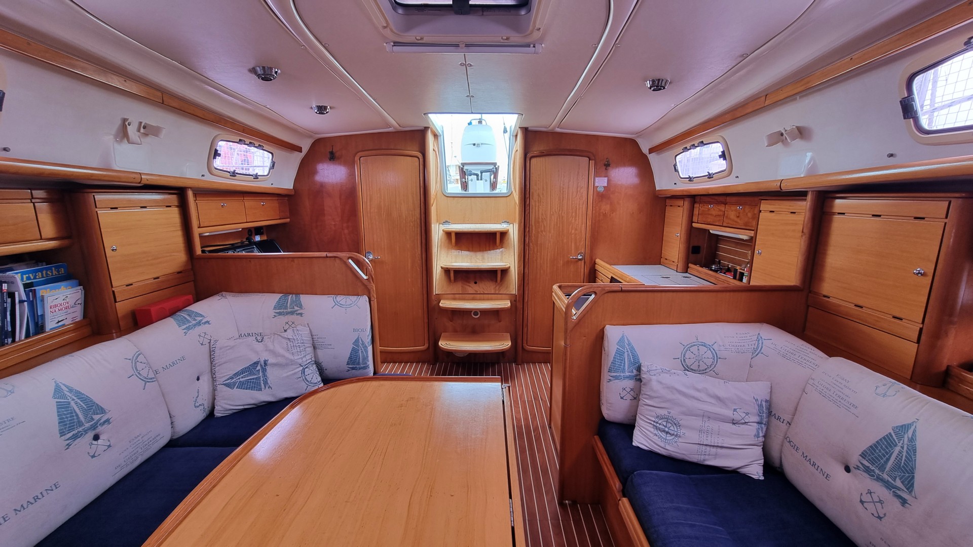 Photo #2 - Bavaria Cruiser 37 (Hani) en Murter - 19849