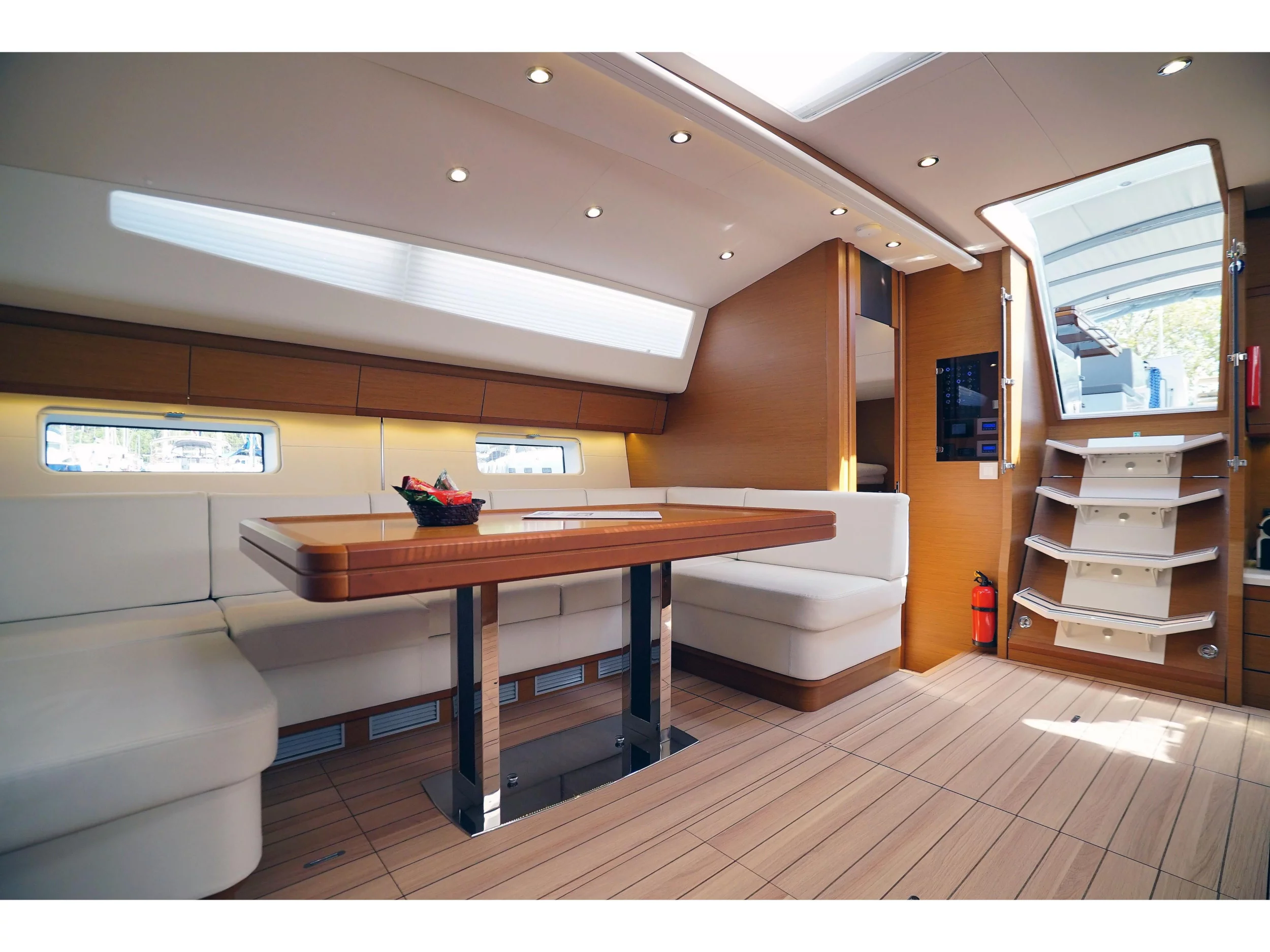 Jeanneau 64 (Freedom) Interior image - 15