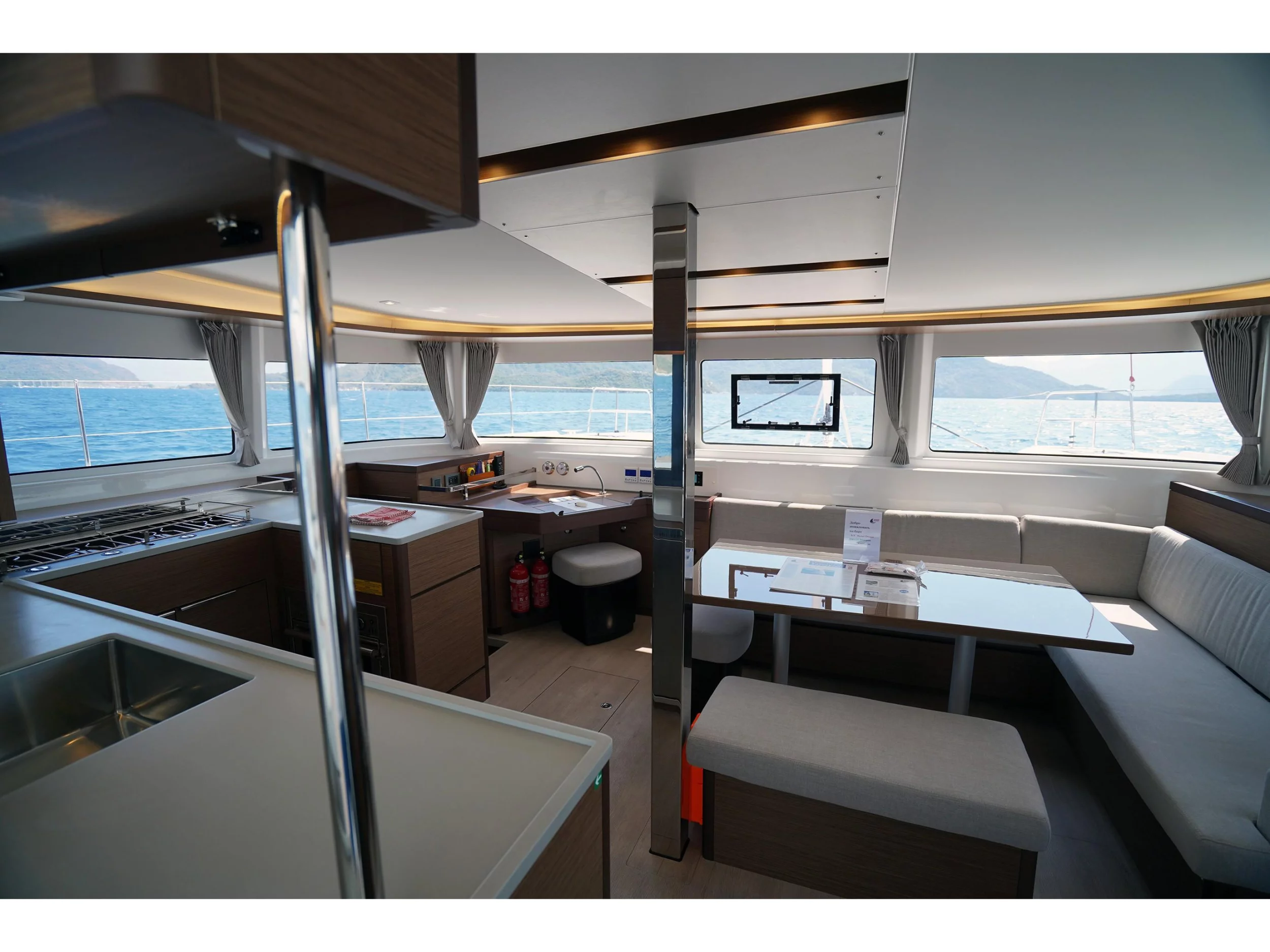 Lagoon 46 (Sweet Dream) Interior image - 31