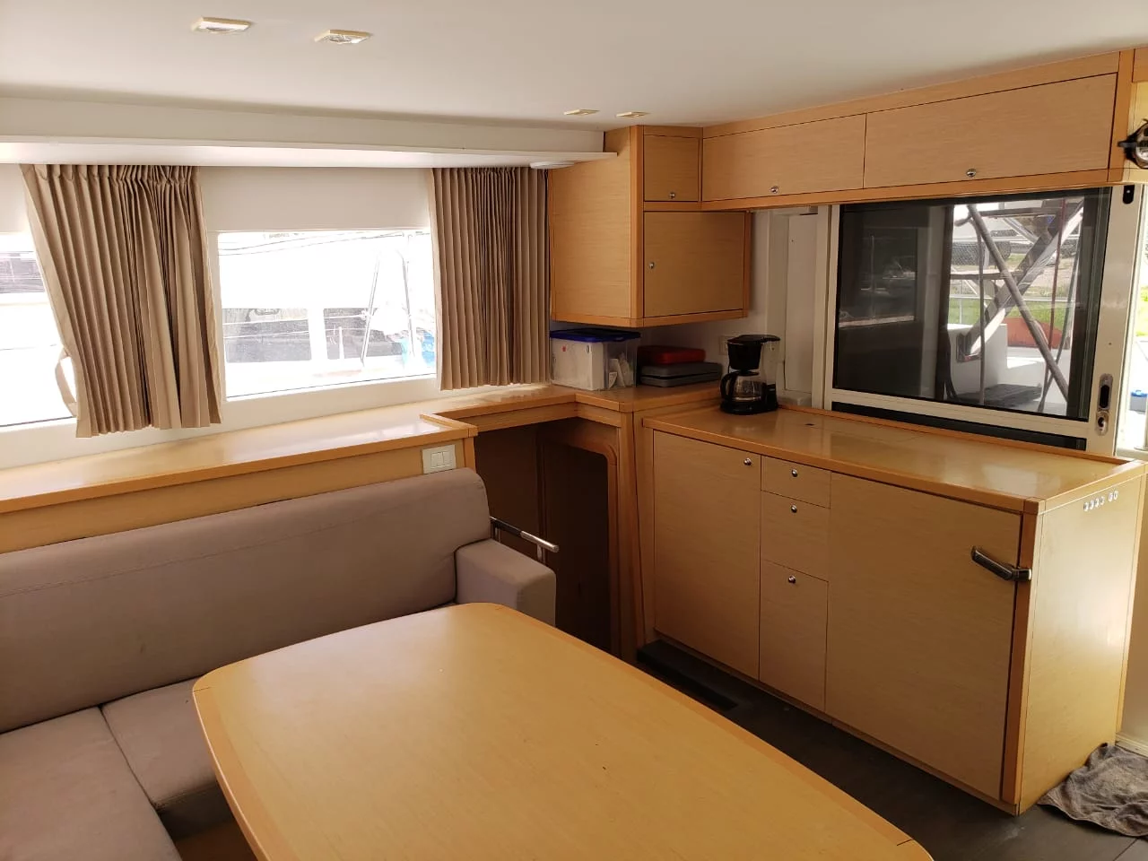 Lagoon 450 SporTop (Belle) Interior image - 30
