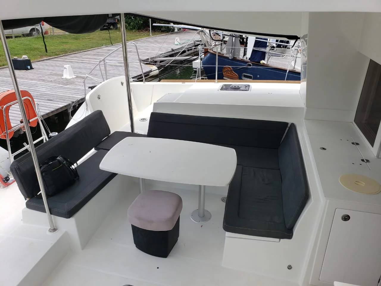 Lagoon 450 SporTop (Belle) Lounge - 26