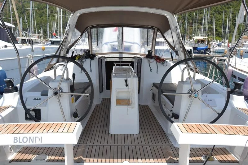Oceanis 35 (Blondi)  - 10