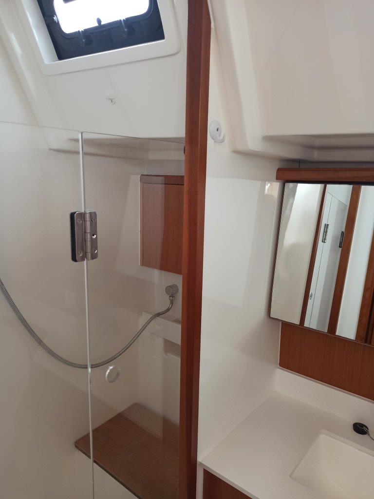 Photo #25 - Bavaria C45 (Nutmeg) in Lefkada - 22756