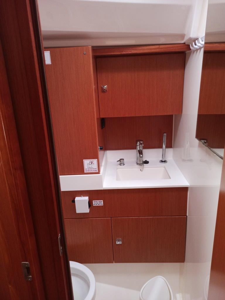 Photo #20 - Bavaria C45 (Nutmeg) in Lefkada - 22756