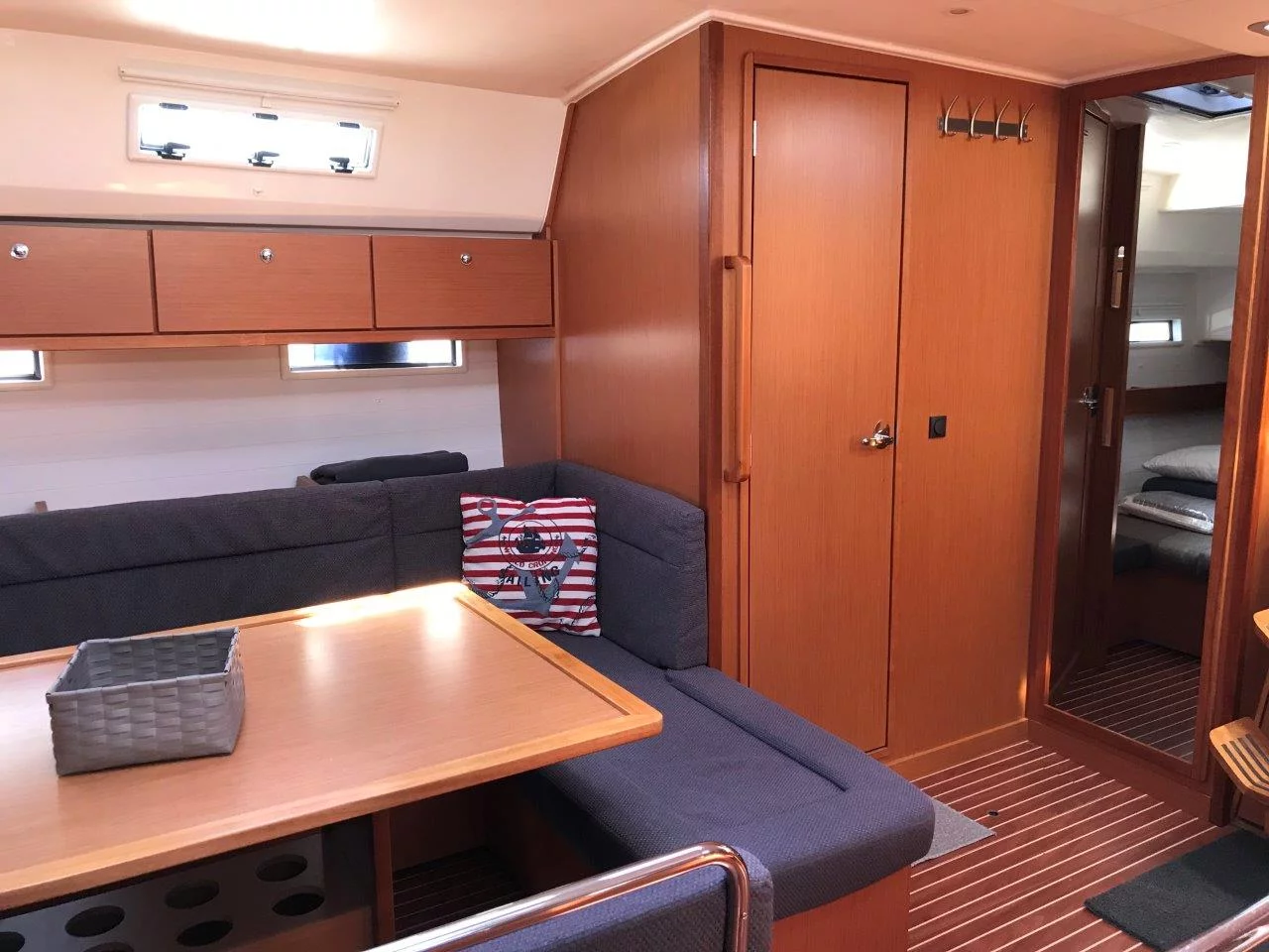 Bavaria 50 Cruiser (Juniper)  - 6