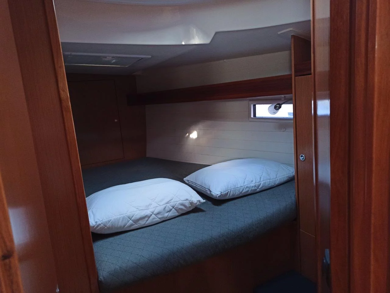Bavaria 45 Cruiser (Saffron)  - 22
