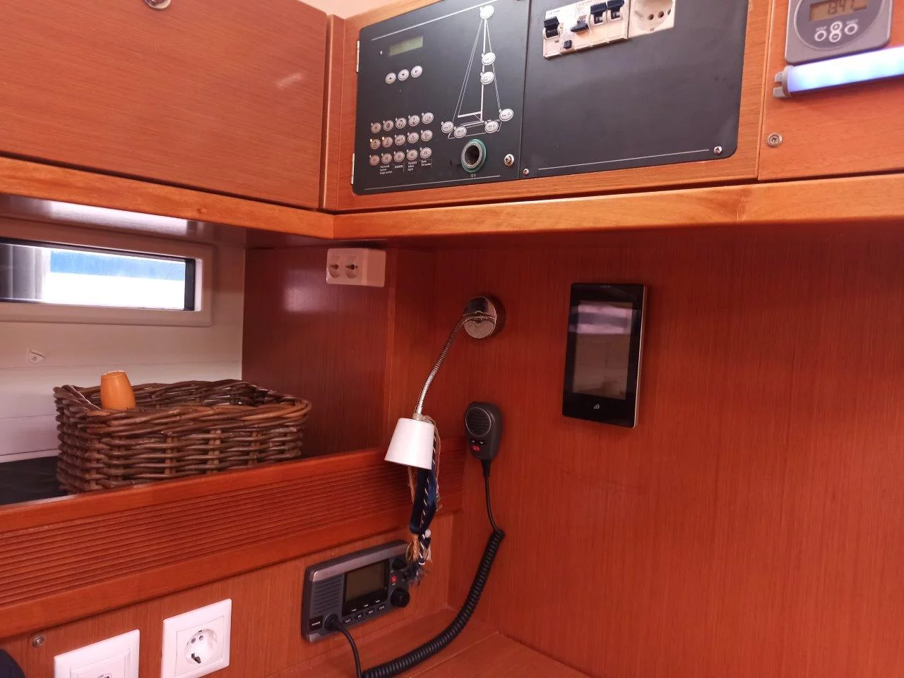 Bavaria 45 Cruiser (Saffron)  - 14