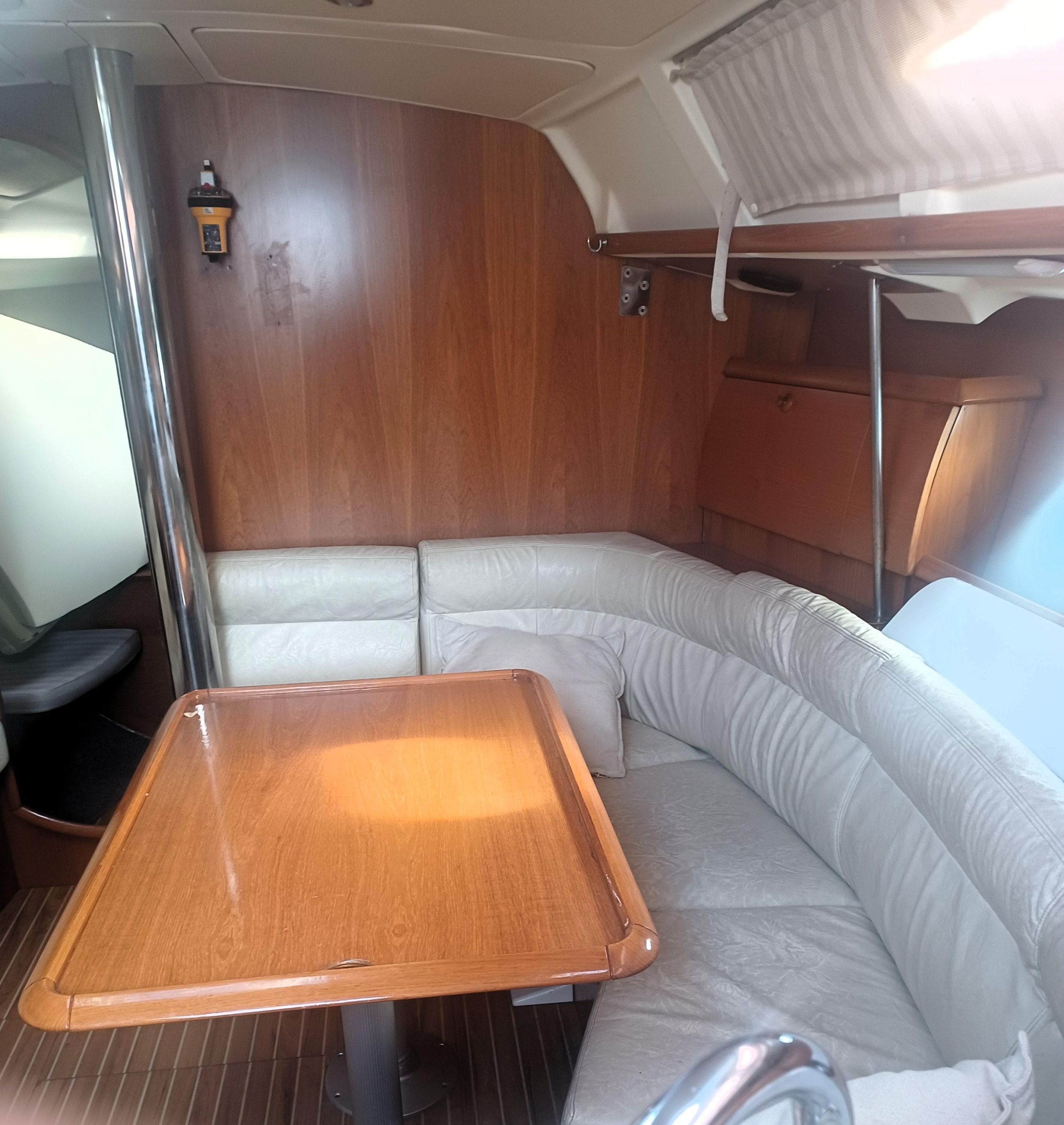 Photo #2 - Sun Odyssey 40.3 (Evina) en Lefkada - 21358