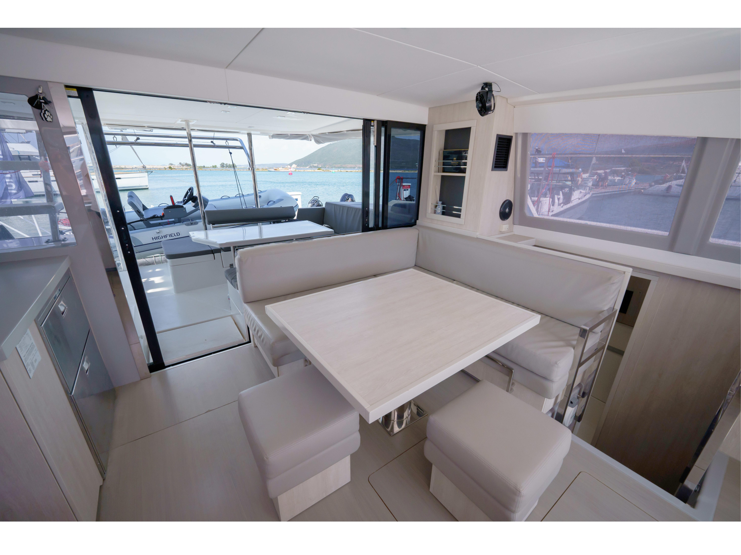 Photo #3 - Leopard 43 PC (Horizon) in Lefkada - 22315