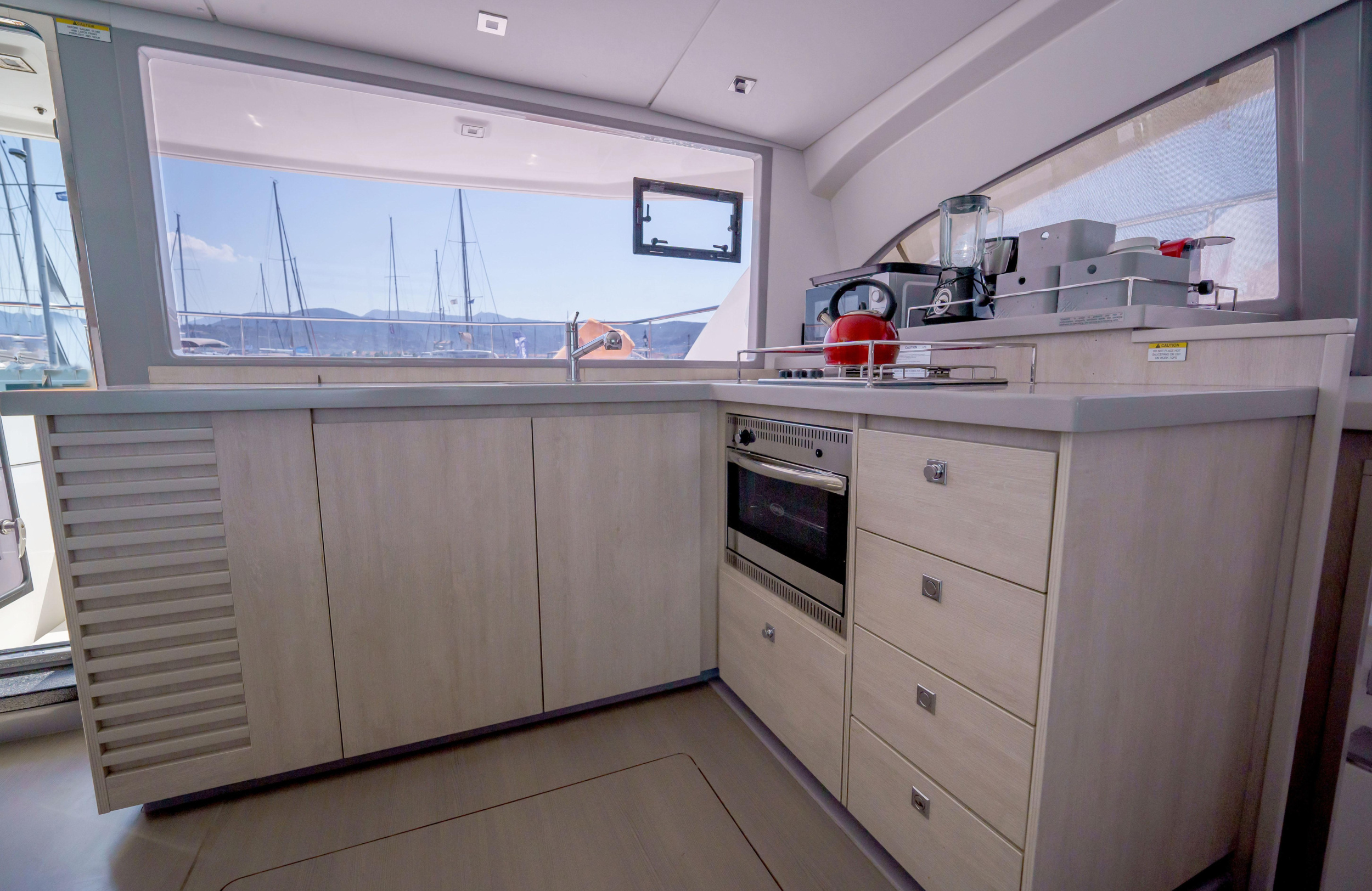Photo #7 - Leopard 43 PC (Horizon) in Lefkada - 22315