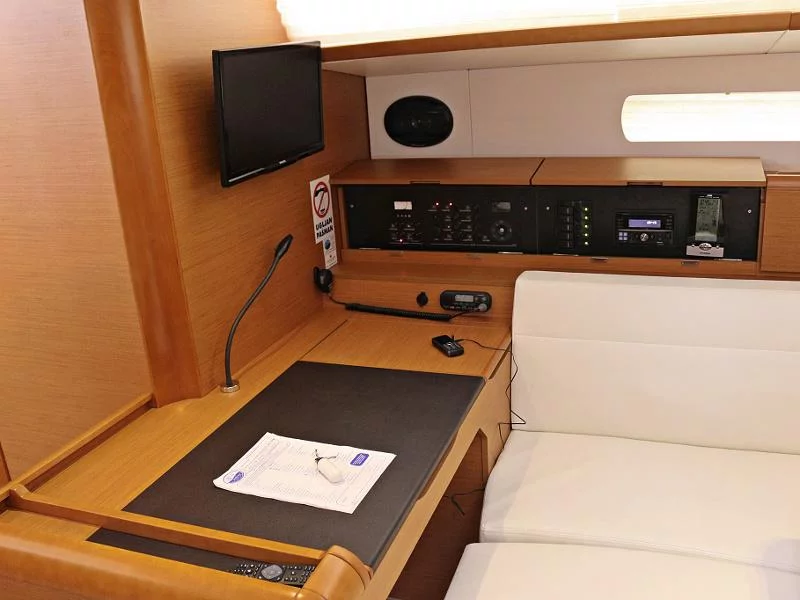 SUN ODYSSEY 509 BT (MAGIC DREAMS) Interior images - 9