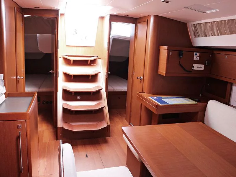 OCEANIS 48 BT (FILOMENA) Interior images - 14