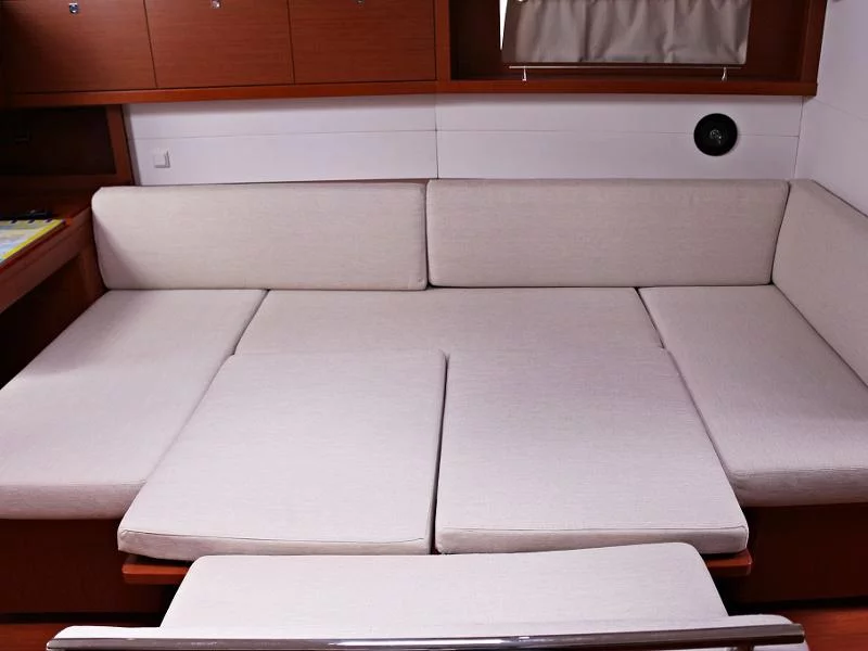 OCEANIS 48 BT (FILOMENA) Interior images - 11
