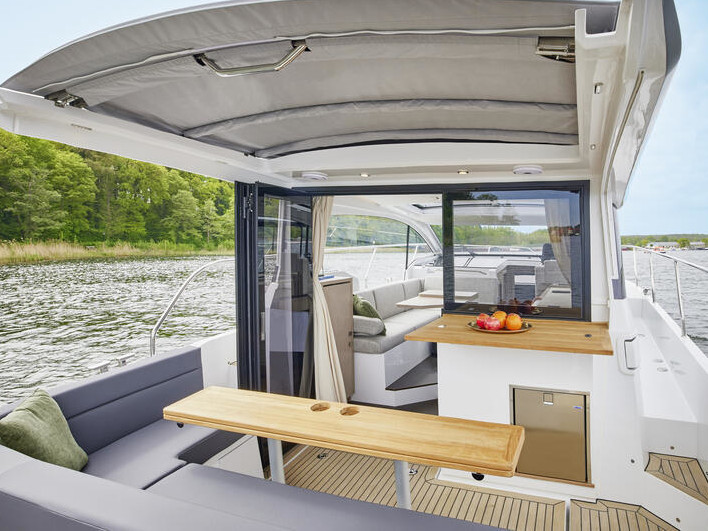 Photo #10 - Sealine C335 (Min Maity) en Pula - 22856