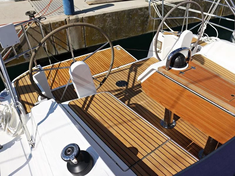 BAVARIA C 37 BT (JULIA) Exterior images - 1