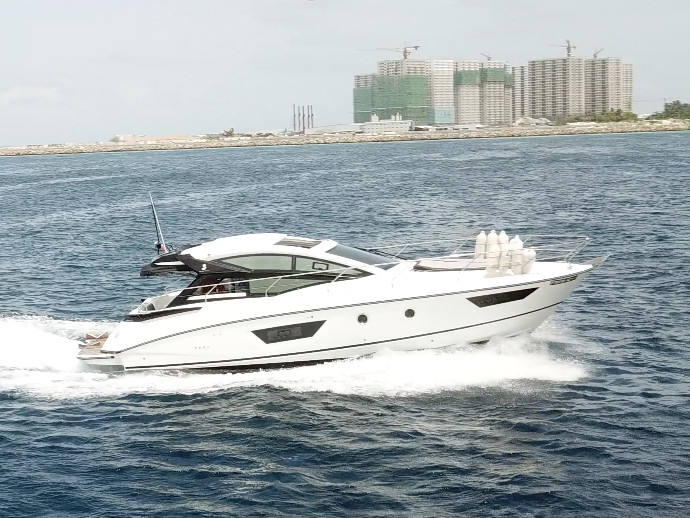 Photo #1 - Beneteau GT40 (Island Cruise) in Male - 22861