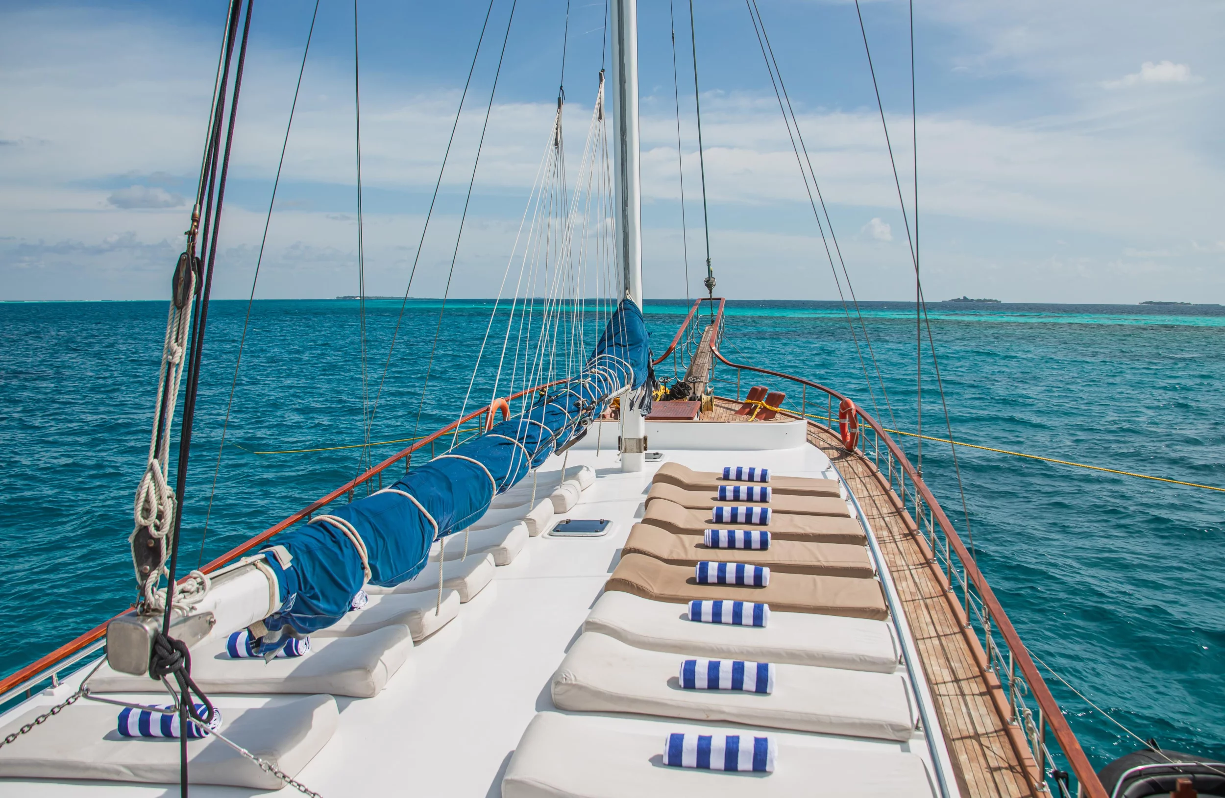 Gulet (Akoya Pearl)  - 25