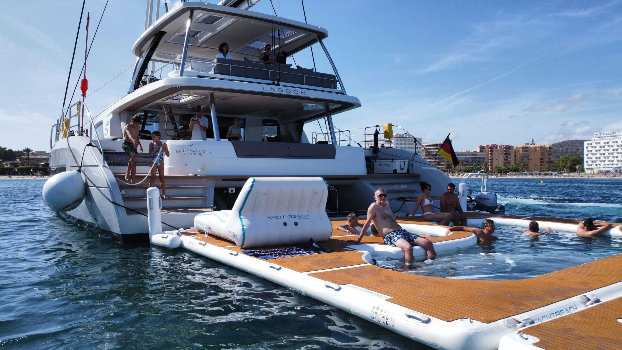 Photo #17 - Lagoon Sixty5 (TriWing Endor) in Palma - 22813