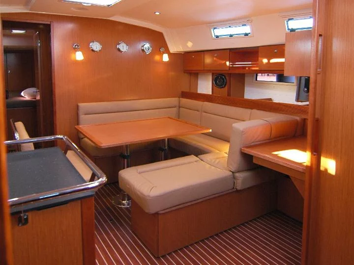 Bavaria Cruiser 45 (Hydra) Interior image - 3