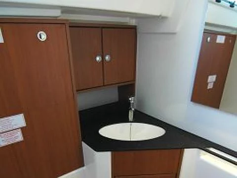 Bavaria Cruiser 45 (Hydra) Interior images - 4