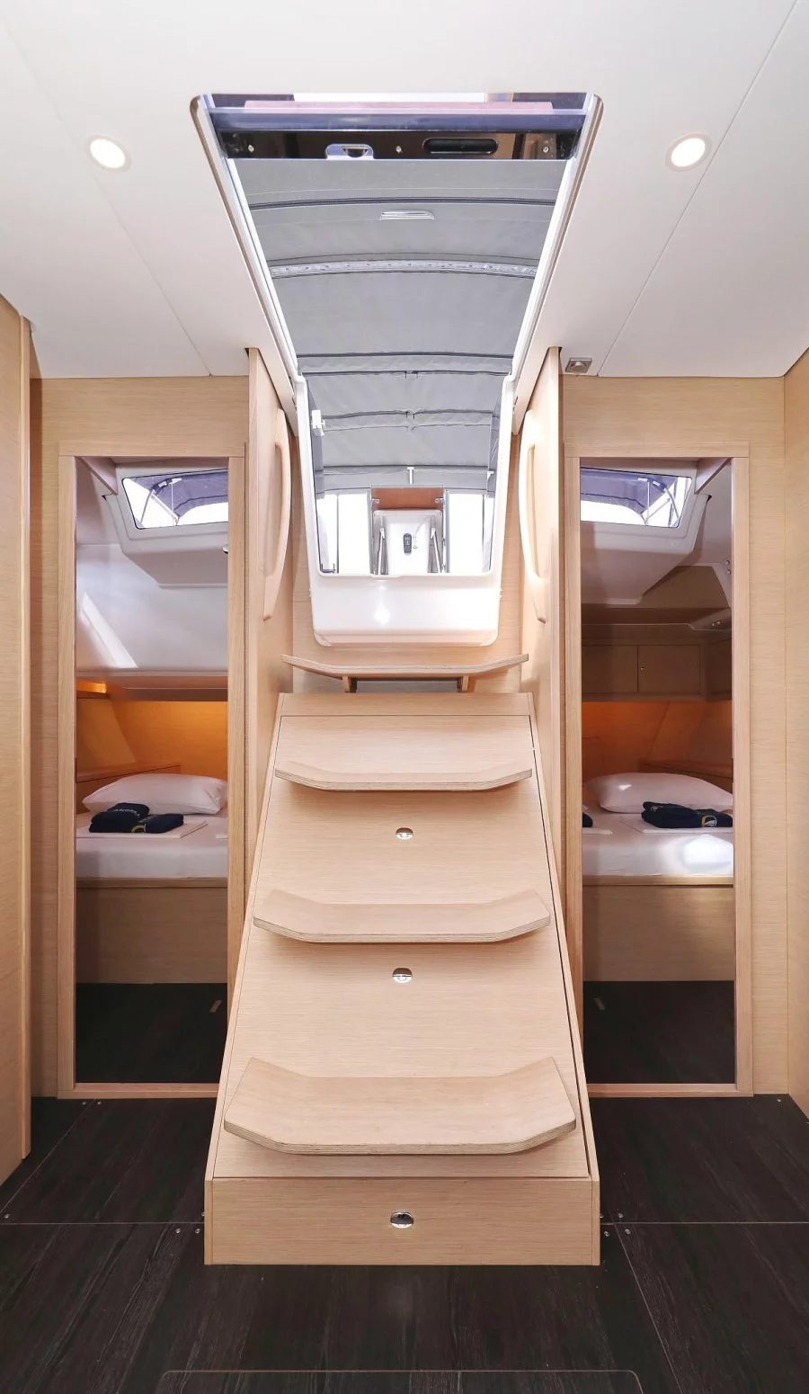 Dufour 470 - 5 cabins (Rock & Roll)  - 43