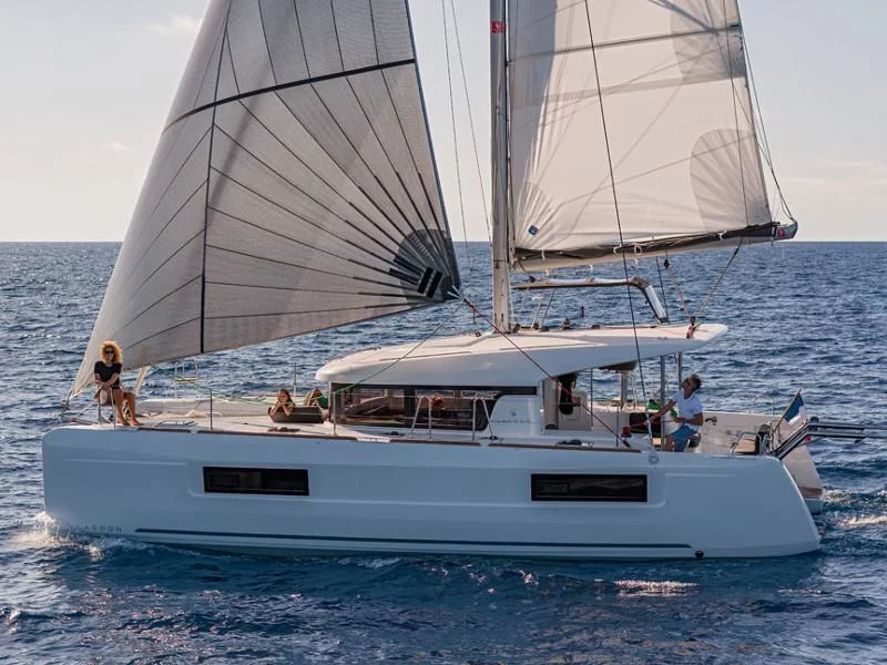 Lagoon 40 (MONARCH 2020 (air condition, ))  - 18