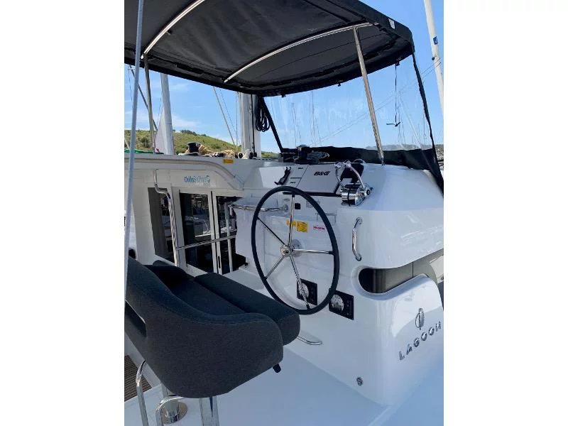 Lagoon 40 (MONARCH 2020 (air condition, ))  - 19
