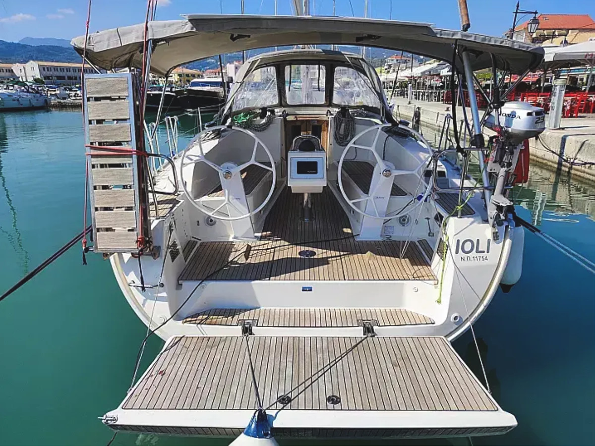 Photo #1 - Bavaria 41 Cruiser (Ioli) en Lefkada - 22937