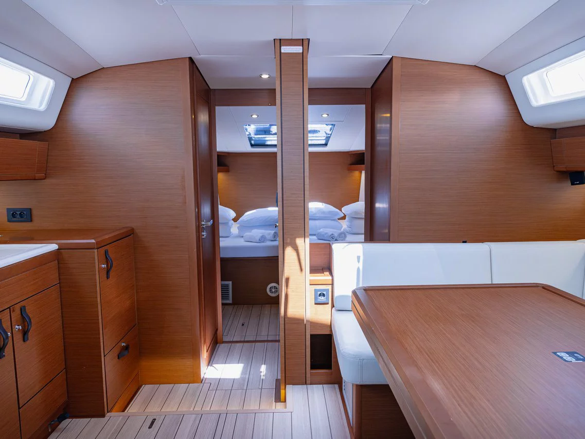 Jeanneau 54 (Cielito Lindo) Interior image - 5