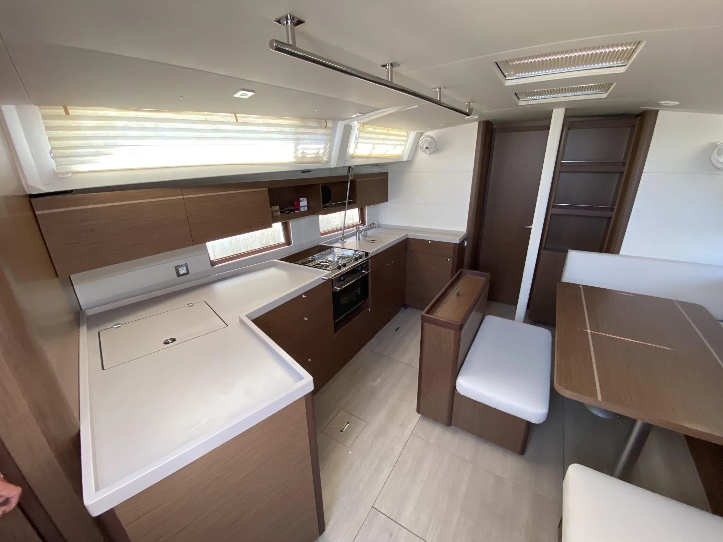 Oceanis 46.1 (Dream Team) Interior image - 12