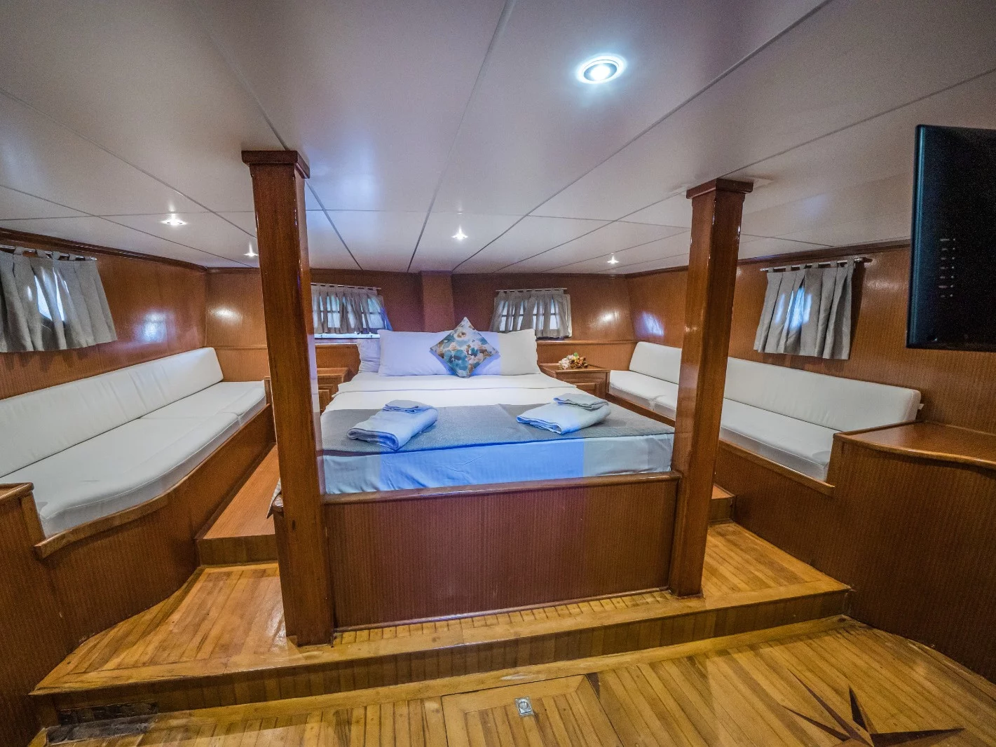 Auramia (Auramia) Interior image - 13