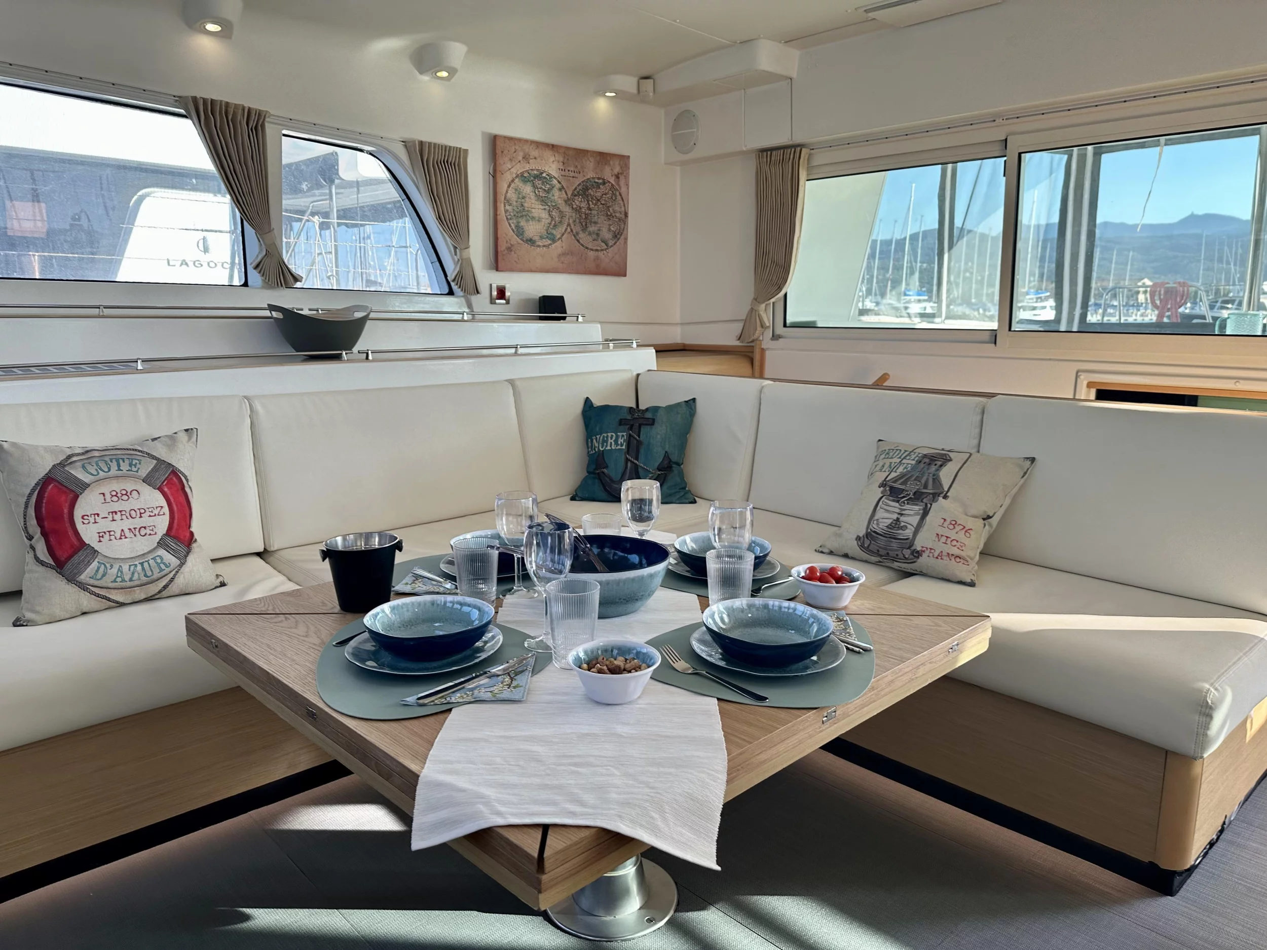 Lagoon 500 (Infinity) Interior image - 7
