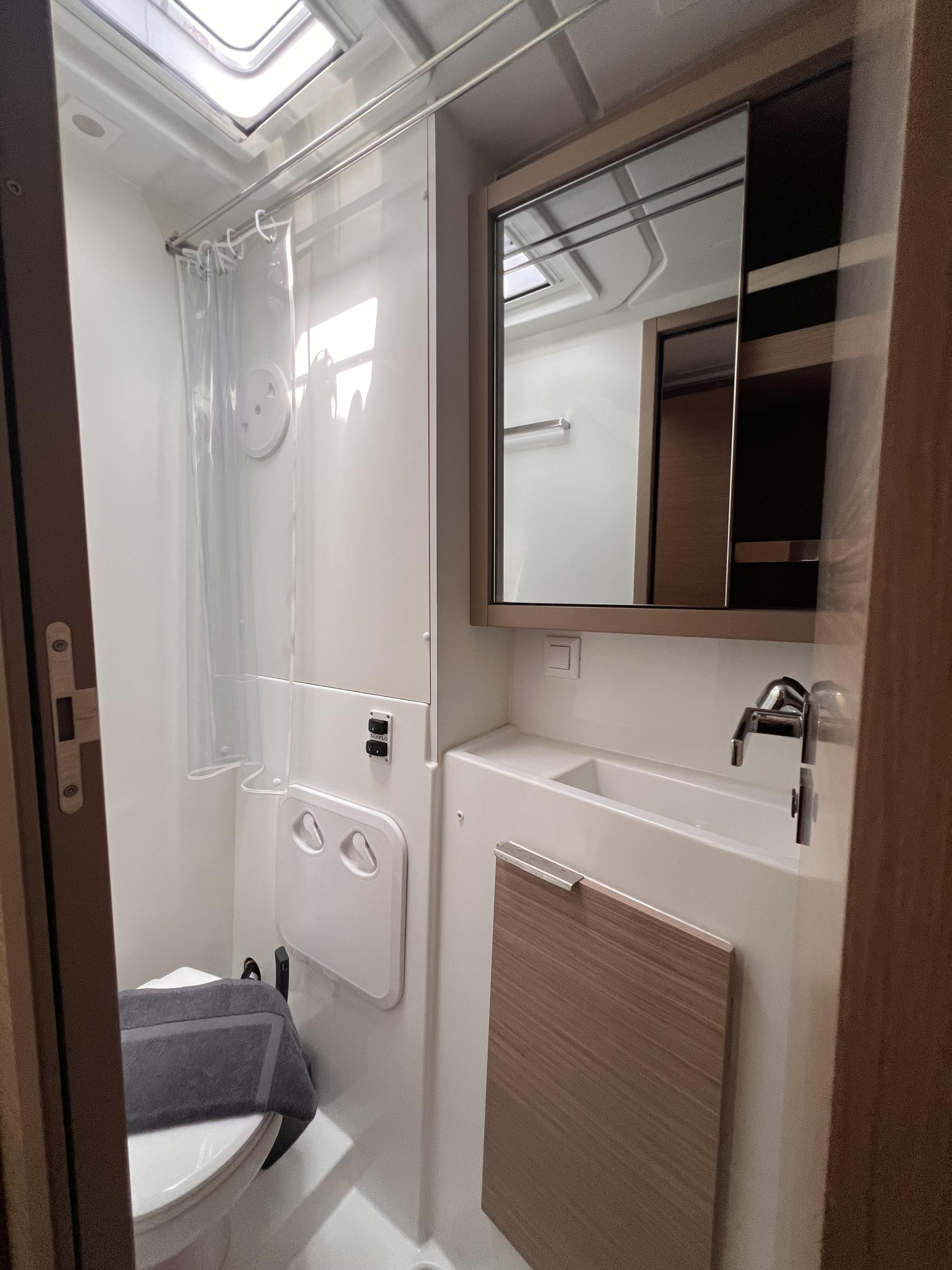 Lagoon 40 — photo 20