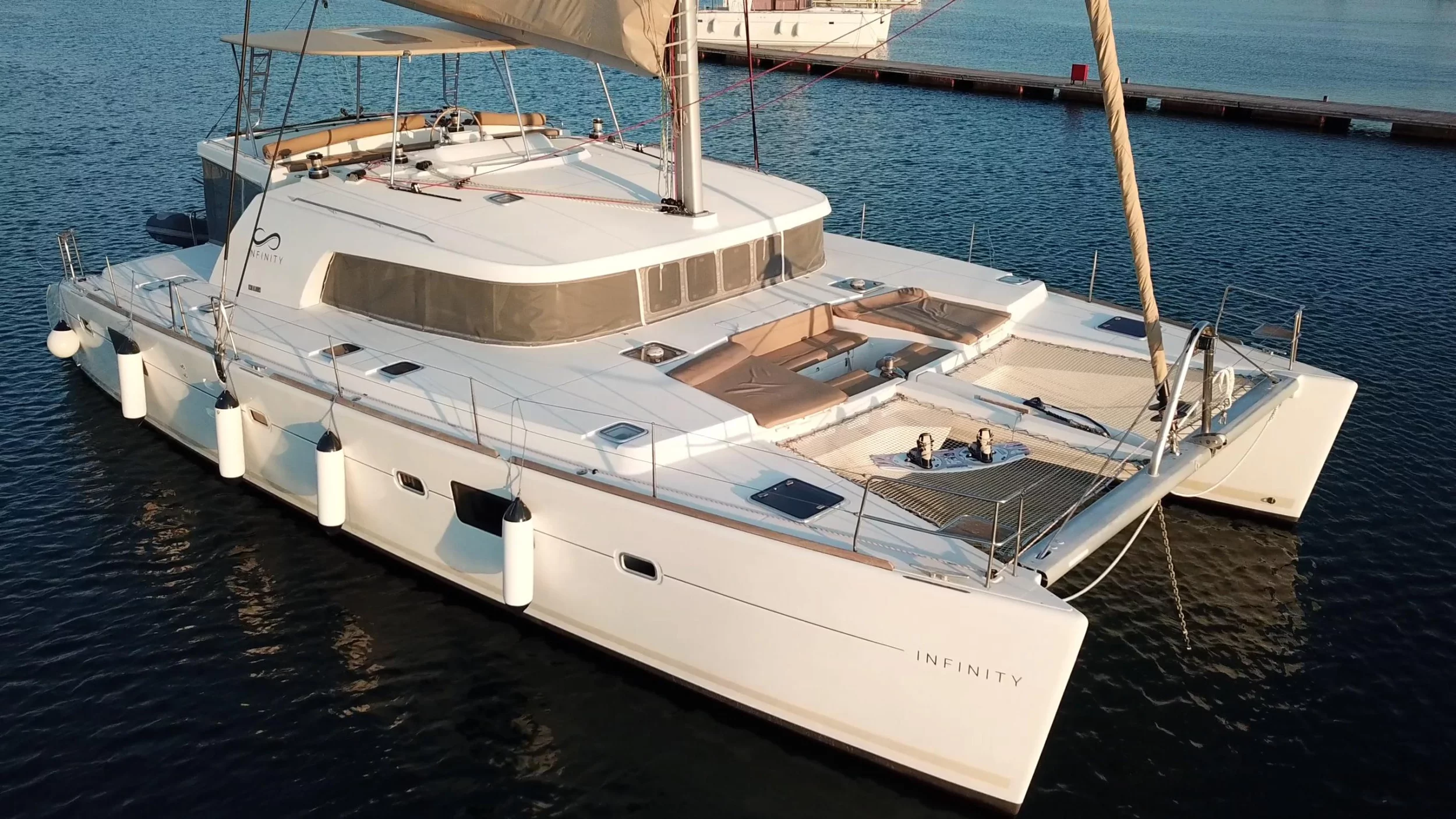 Lagoon 500 (Infinity)  - 18