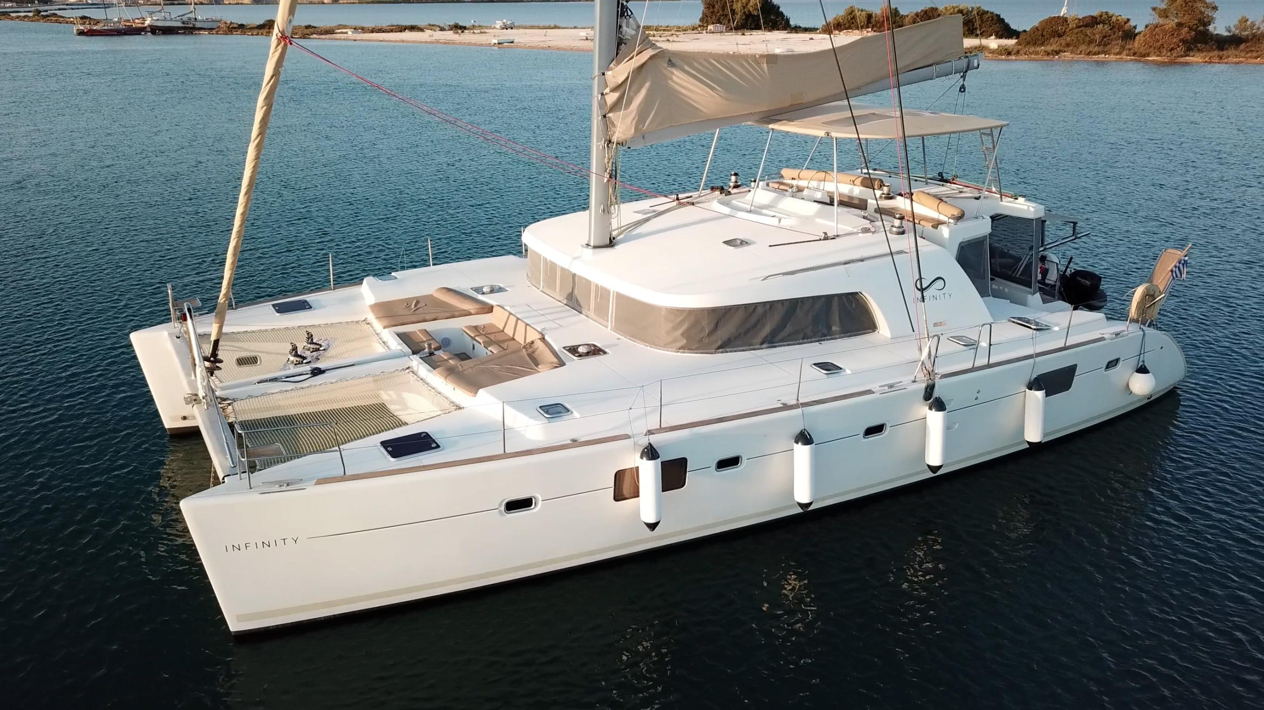 Photo #29 - Lagoon 500 (Infinity) en Paleros - 21911