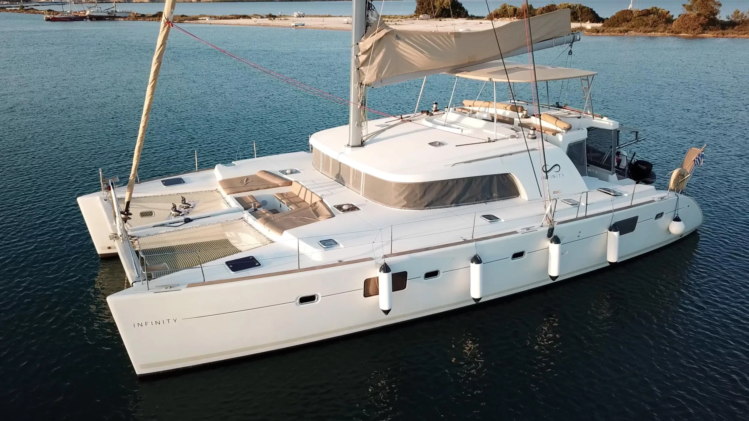 Lagoon 500 (Infinity)  - 28