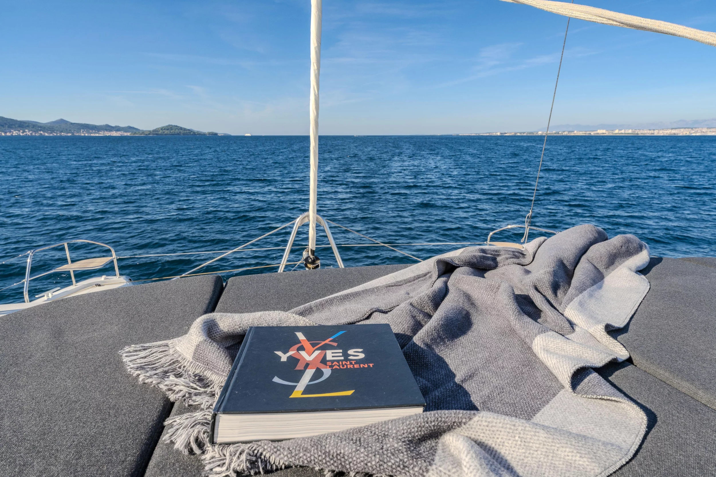 Lagoon 55 (BLACK CAVIAR)  - 10