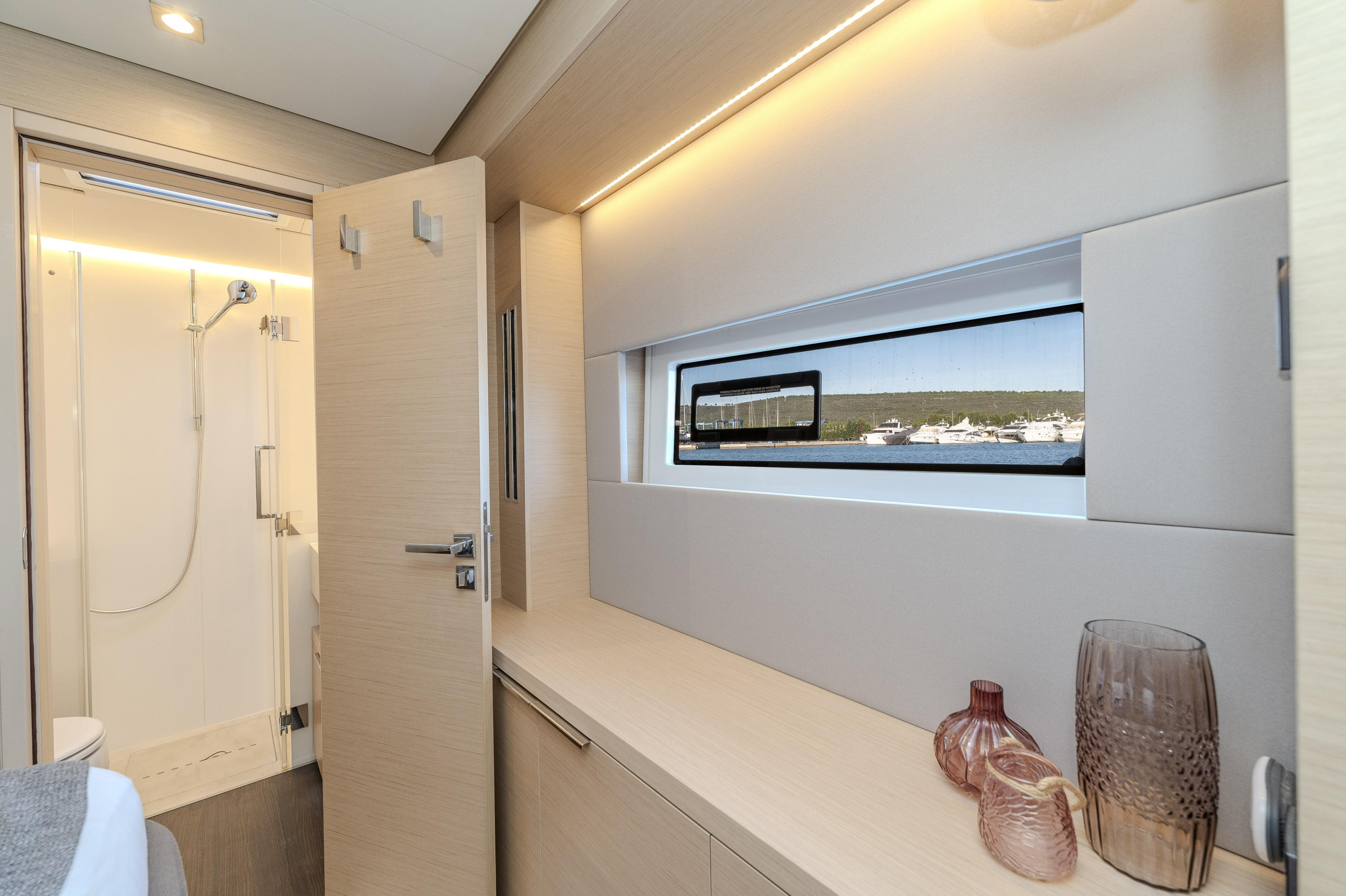 Photo #48 - Lagoon 55 (BLACK CAVIAR) in Split - 13558