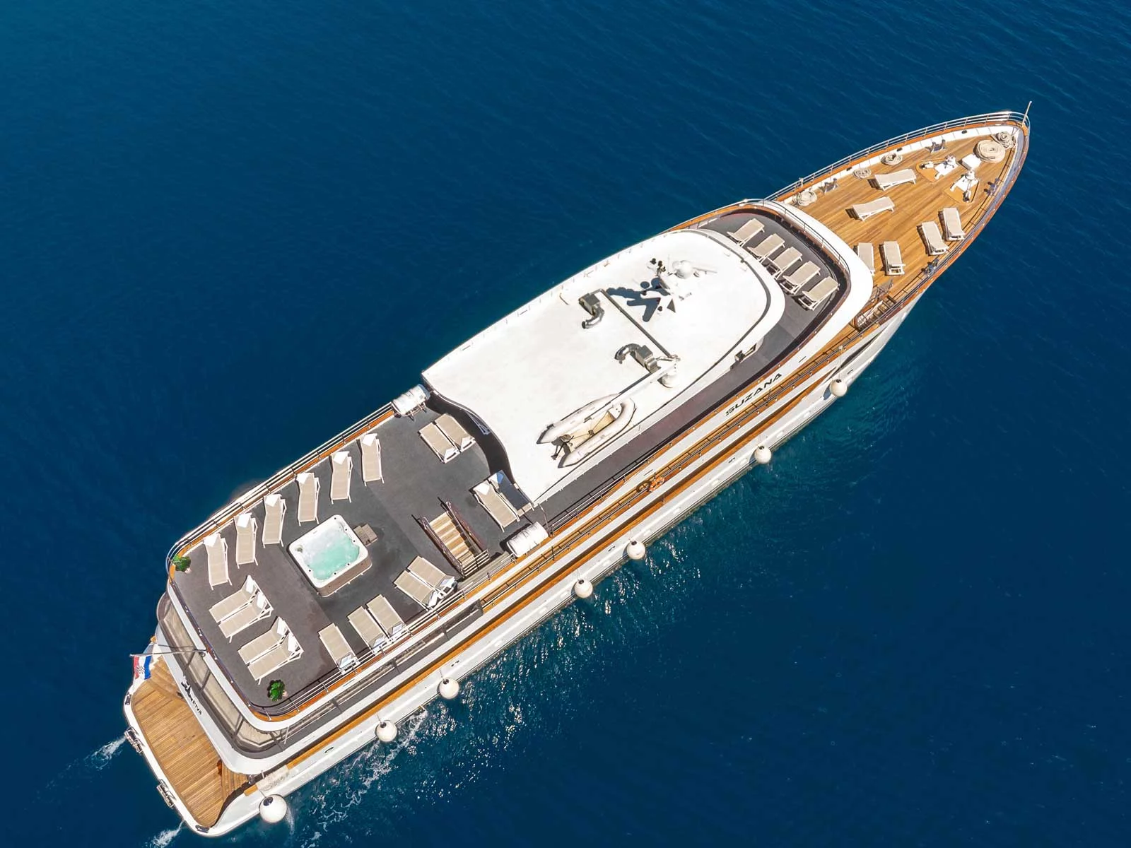 Luxury Motor Yacht (Suzana)  - 2